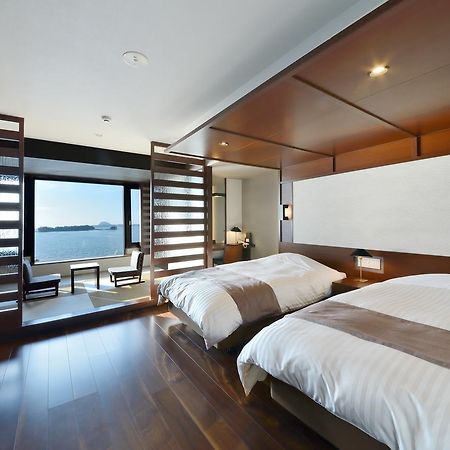 Uminoyasuragi Hotel Ryugu Kami Amakusa ภายนอก รูปภาพ