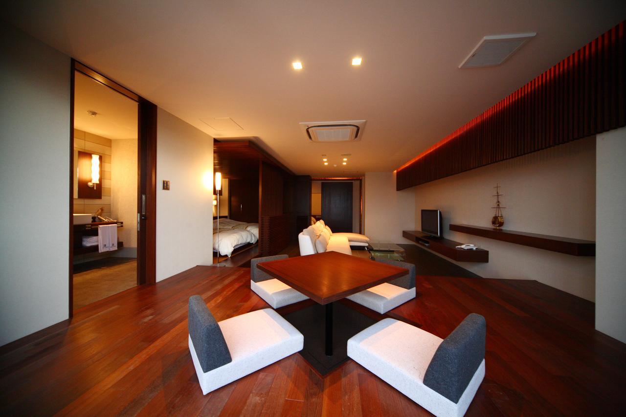 Uminoyasuragi Hotel Ryugu Kami Amakusa ภายนอก รูปภาพ